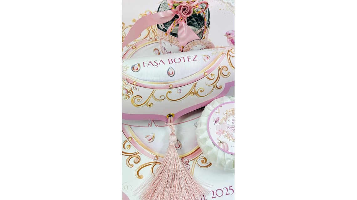 Trusou botez Princess Pink tematică prințesă, elegant și brodat 22